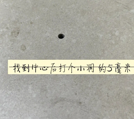 渝北瓷砖空鼓维修公司专业解答在瓷砖铺贴过程中，如果砂料搅拌不均匀，将会带来以下问题